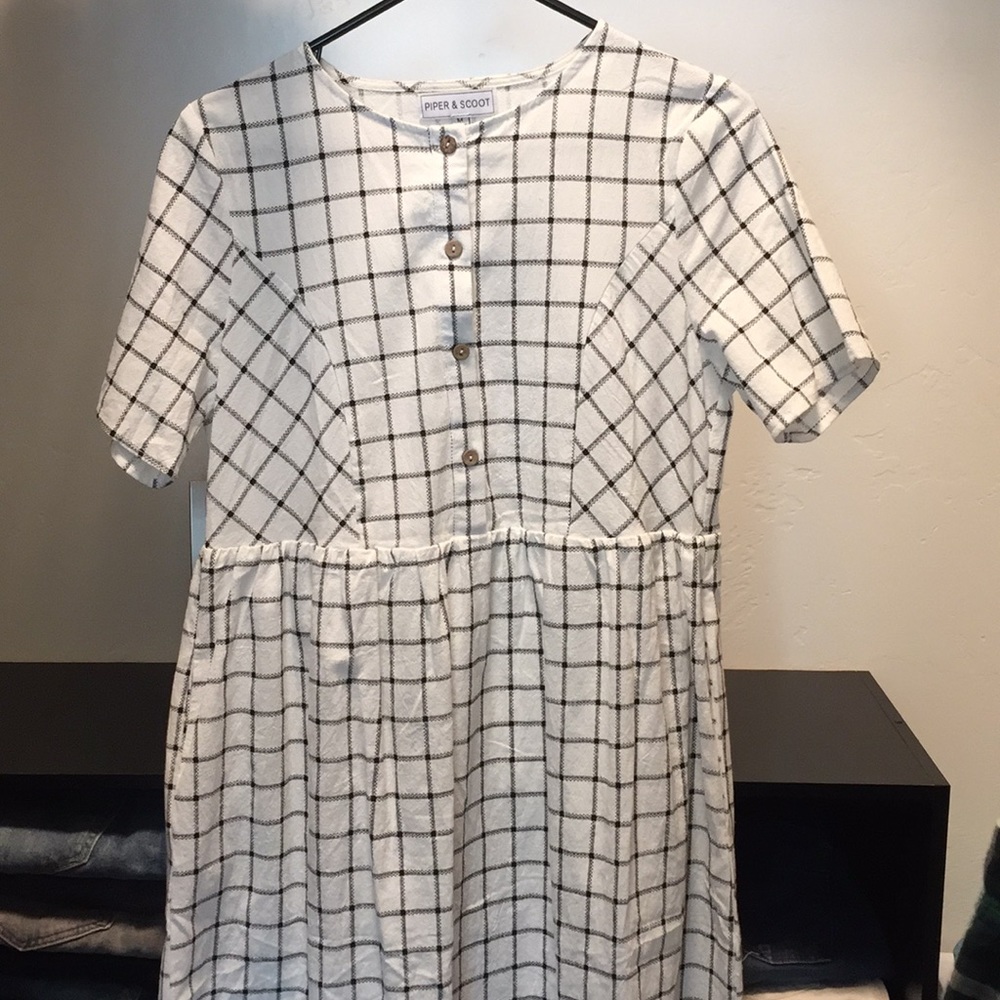 White grid dress - Picture 5 of 5